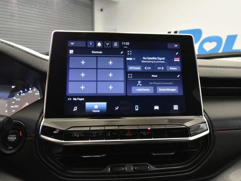 Used 2024 Jeep Compass Trailhawk AWD/4WD image 26