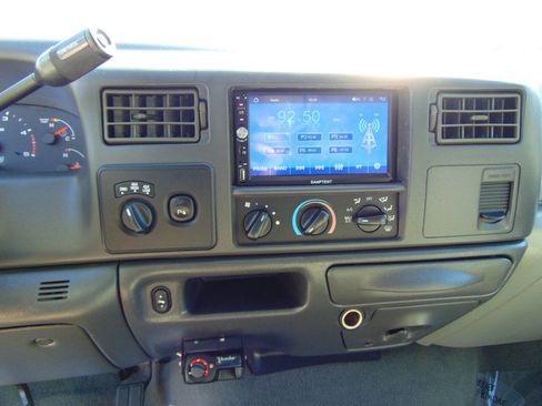 Used 2003 Ford F250 Lariat image 22