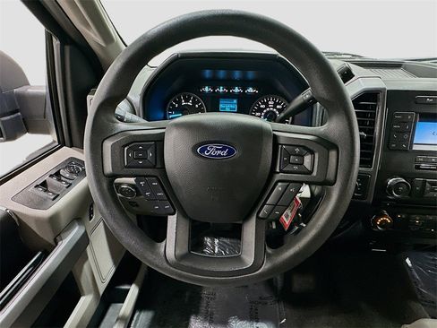 Used 2018 Ford F150 XLT image 11