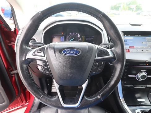 Used 2017 Ford Edge Titanium w/ Technology Package FWD image 17