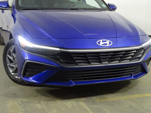 Used 2024 Hyundai Elantra SEL image 43