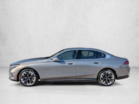 Certified 2026 BMW 540i xDrive AWD/4WD image 9