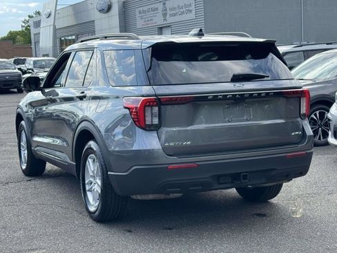 Used 2026 Ford Explorer Active AWD/4WD image 8
