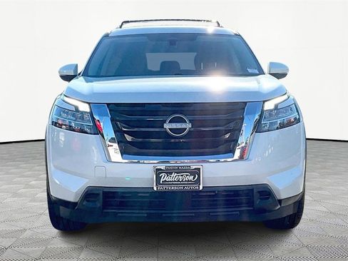 Used 2022 Nissan Pathfinder SV w/ Cargo Package image 3