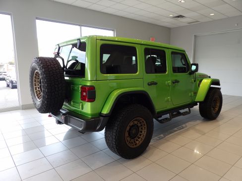 Used 2019 Jeep Wrangler Unlimited Rubicon AWD/4WD image 4