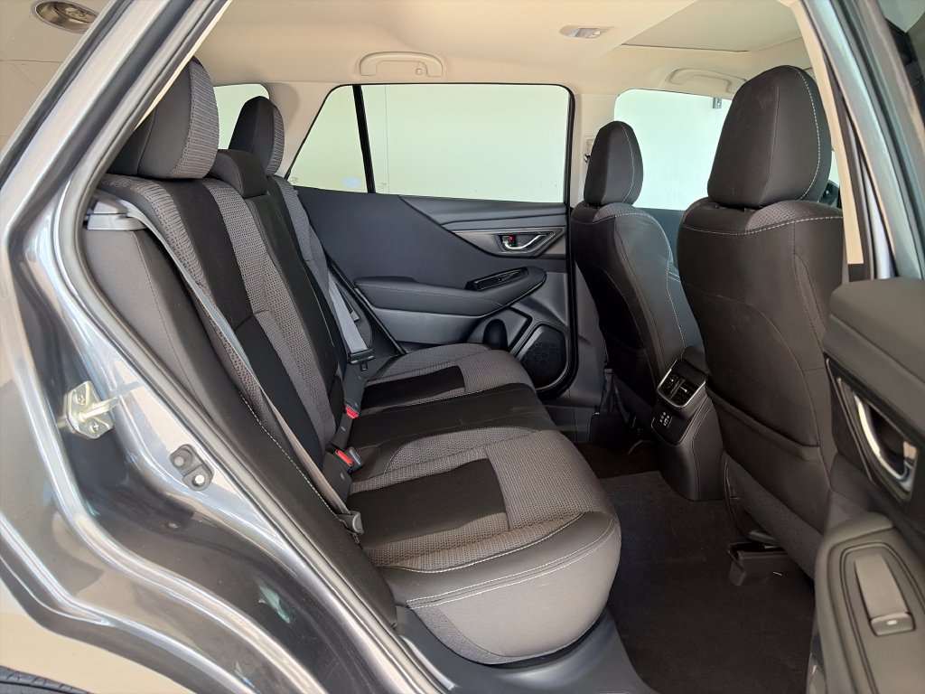 Used 2024 Subaru Outback Premium AWD/4WD image 30