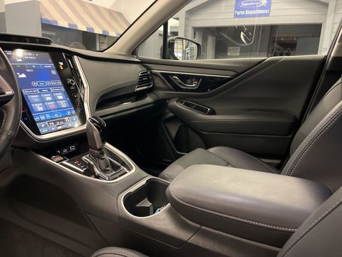 Used 2023 Subaru Outback Limited image 16