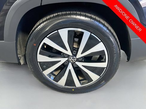 Used 2023 Volkswagen Taos SE AWD/4WD image 31