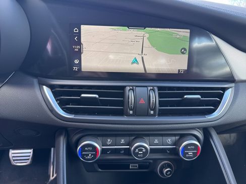 New 2025 Alfa Romeo Giulia AWD image 16