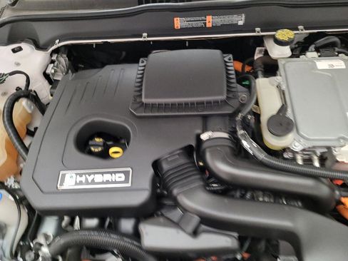 Used 2020 Ford Fusion SE FWD image 30