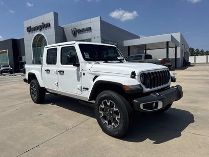 New 2026 Jeep Gladiator Sport