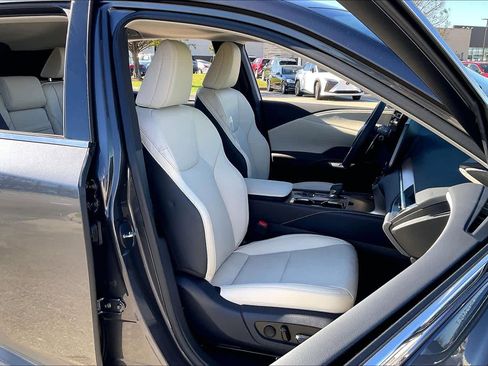 Used 2025 Lexus RX 350 Premium Plus image 7