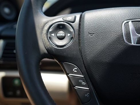 Used 2015 Honda Accord Touring image 28