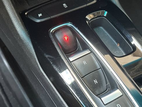 Used 2023 Chevrolet Bolt LT w/ Infotainment Package FWD image 32