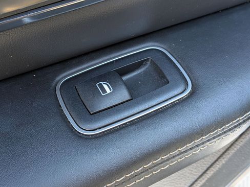 Used 2019 RAM 1500 Limited image 31