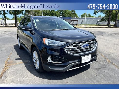 Used 2019 Ford Edge Titanium FWD image 3