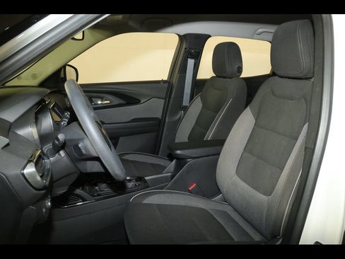 Used 2023 Chevrolet TrailBlazer LT w/ Convenience Package AWD/4WD image 22