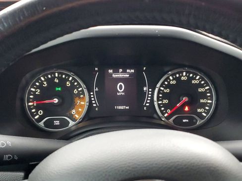 Used 2017 Jeep Renegade Latitude w/ Cold Weather Group image 17