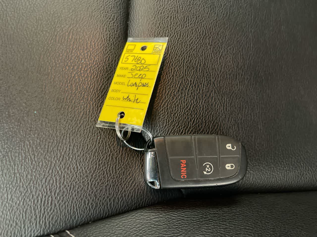Used 2025 Jeep Compass Limited AWD/4WD image 25