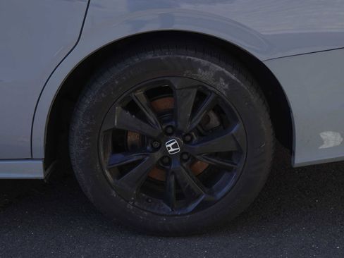 Used 2023 Honda Odyssey Sport image 11