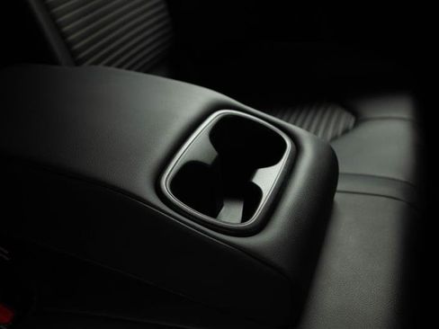 Used 2023 Toyota Camry SE FWD image 17
