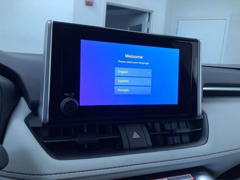 New 2025 Toyota RAV4 XLE image 29