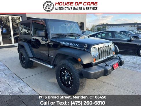 Used 2012 Jeep Wrangler Rubicon w/ Dual Top Group AWD/4WD image 3