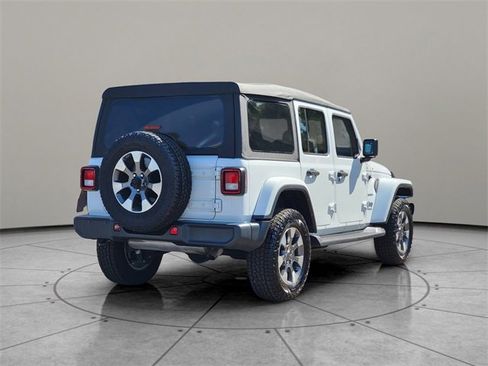 Certified 2022 Jeep Wrangler Unlimited Sahara image 12