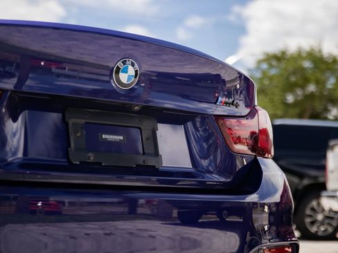 Used 2020 BMW M4 Coupe RWD image 21