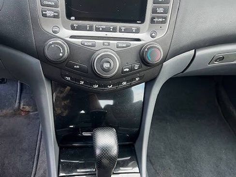 Used 2007 Honda Accord SE image 8