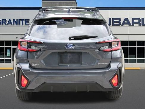 Used 2024 Subaru Crosstrek 2.0i Premium AWD/4WD image 9