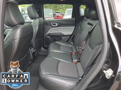 Used 2023 Jeep Compass Latitude w/ Sun and Sound Group AWD/4WD image 10
