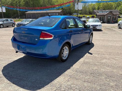 Used 2010 Ford Focus SE FWD image 22