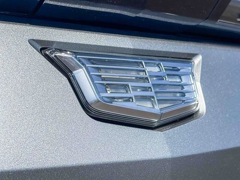 Certified 2024 Cadillac Lyriq Luxury AWD/4WD image 5