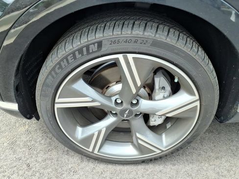 Used 2025 Genesis GV80 2.5T Prestige AWD/4WD image 9