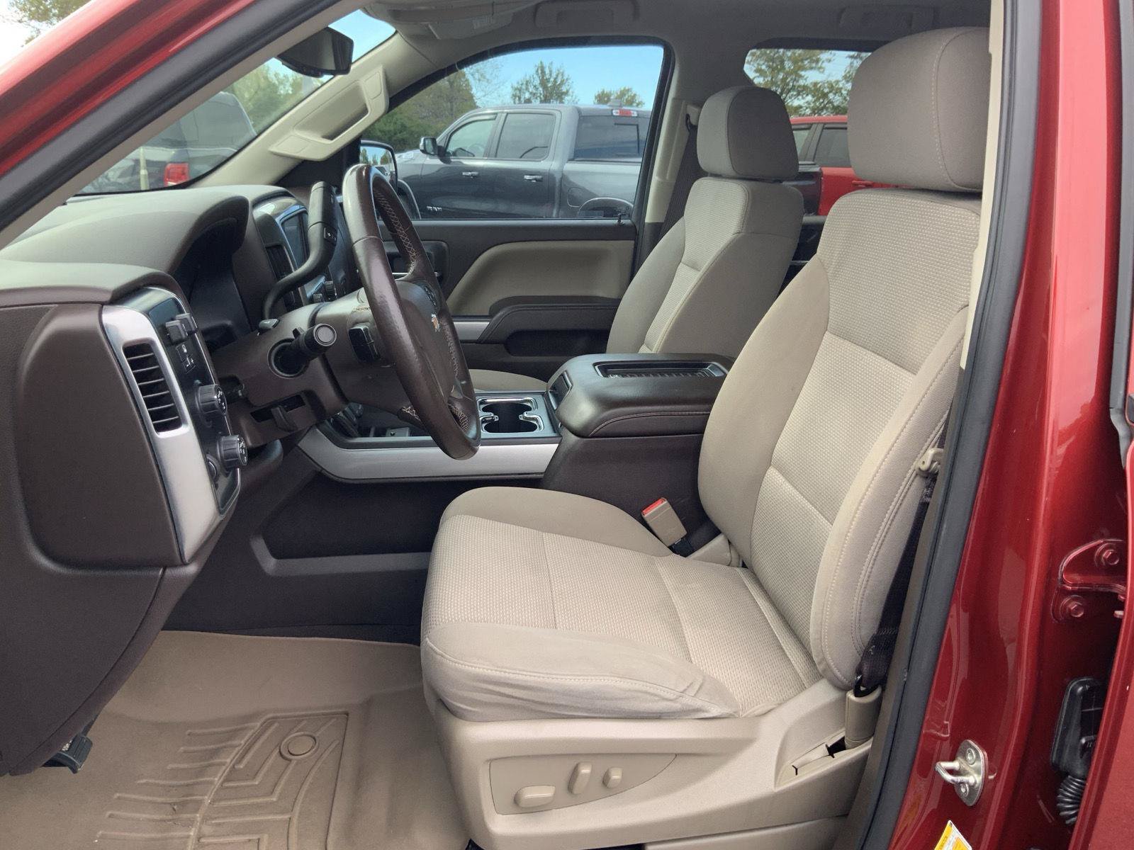 Used 2018 Chevrolet Silverado 1500 LT w/ Texas Edition AWD/4WD image 17