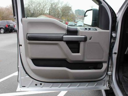 Used 2018 Ford F150 XLT image 10