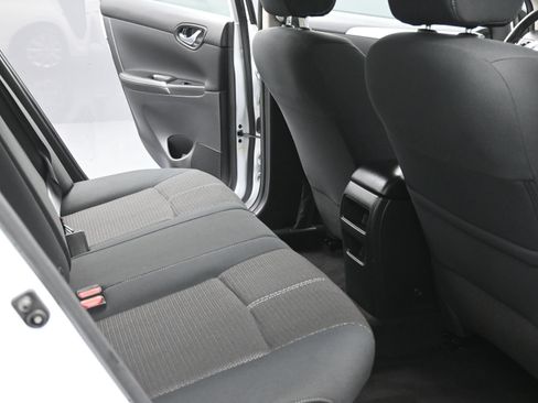 Used 2017 Nissan Sentra S image 29