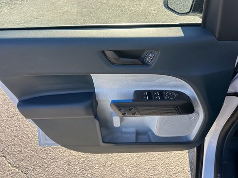 Used 2025 Ford Maverick XLT w/ Equipment Group 302A image 22