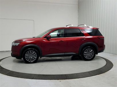 Used 2024 Nissan Pathfinder SL w/ SL Premium Package