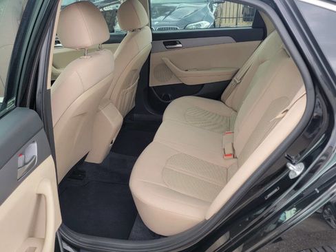 Used 2019 Hyundai Sonata SE w/ Cargo Package FWD image 22