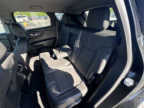Used 2024 Chevrolet Blazer LT FWD image 22