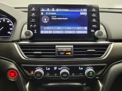 Used 2022 Honda Accord LX image 25