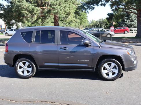 Used 2016 Jeep Compass High Altitude AWD/4WD image 3