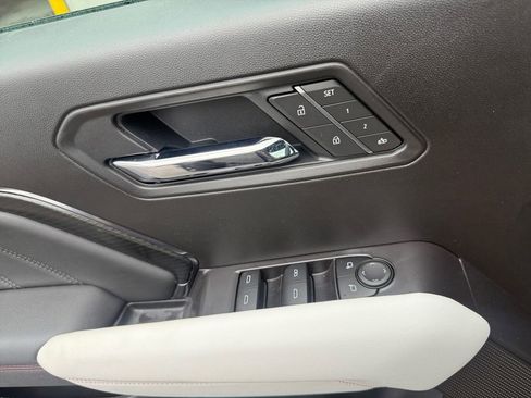 New 2025 GMC Canyon AT4 w/ AT4X Package image 19