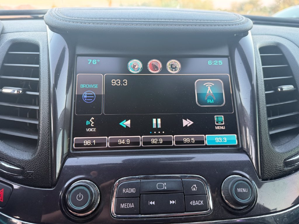 Used 2015 Chevrolet Impala LTZ FWD image 11