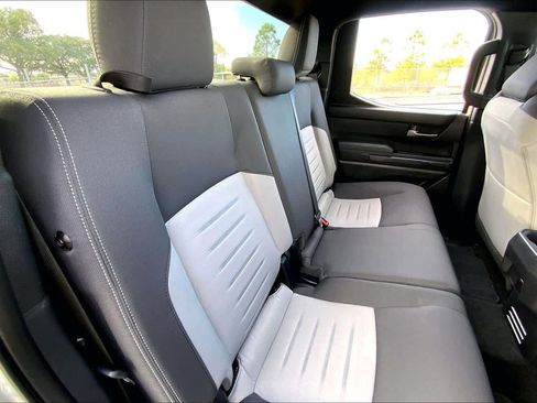 Used 2024 Toyota Tacoma TRD Off-Road image 18