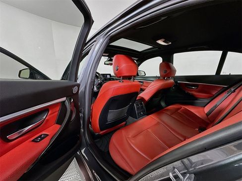 Used 2018 BMW 340i xDrive 340i xDrive w/ Premium Package image 16