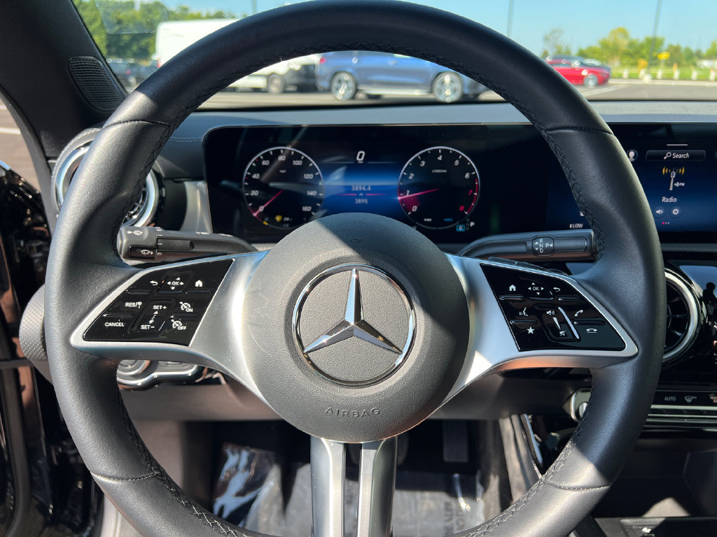 Used 2025 Mercedes-Benz CLA 250 4MATIC image 18