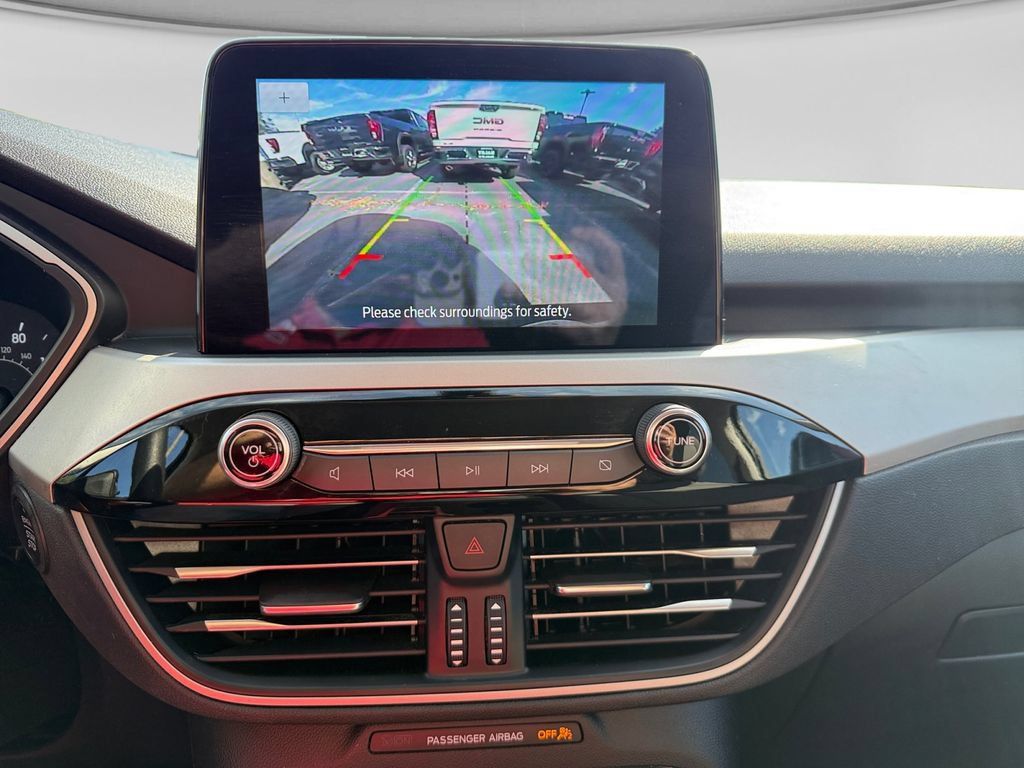 Used 2022 Ford Escape SE FWD image 21
